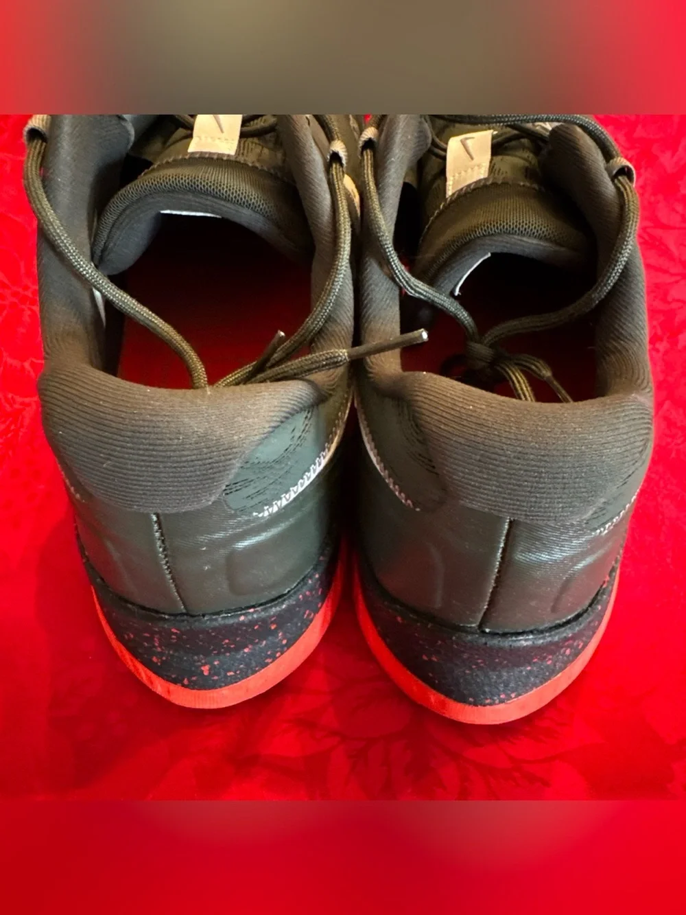 BNIB Nike React SFB Carbon Low